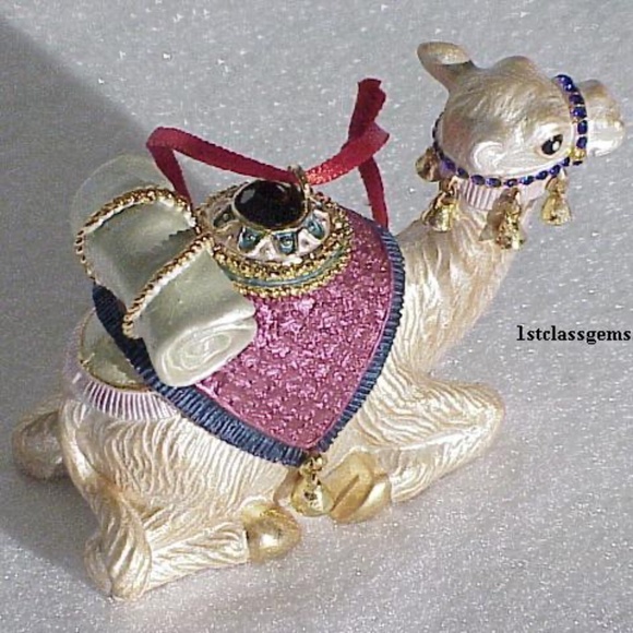 FINAL SALE PRICE NYCO International Camel Box with Pink & Blue - Picture 2 of 3